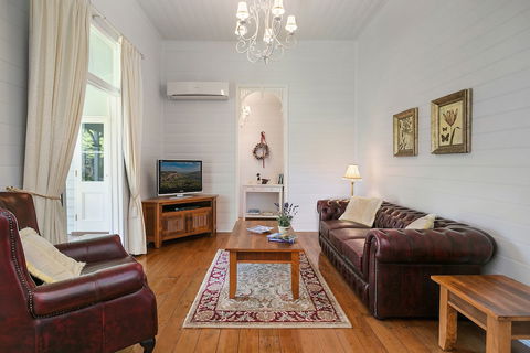 Mango Hill Farm - VIC Tourism 6