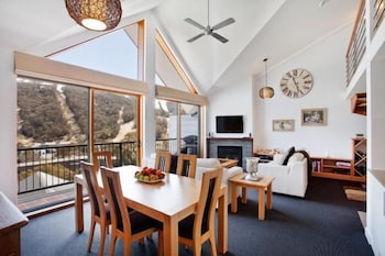 Snowgoose Apartments - VIC Tourism 6