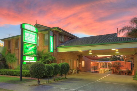 Bent Street Motor Inn - VIC Tourism 1