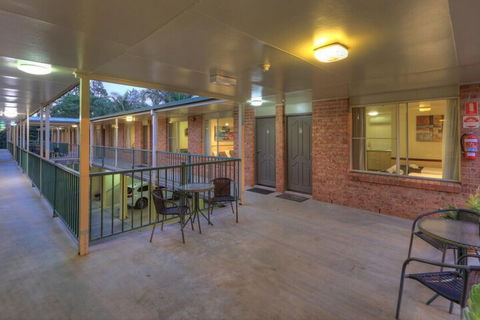 Bent Street Motor Inn - VIC Tourism 5