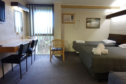 Coal Creek Motel - VIC Tourism 2