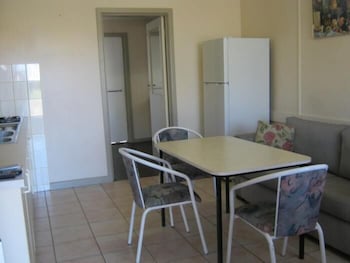 Lakes Entrance Holiday Units - VIC Tourism 5