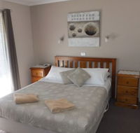 Lakes Entrance Country Cottages - VIC Tourism