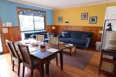 Bicheno's A Plus Apartments - VIC Tourism 5