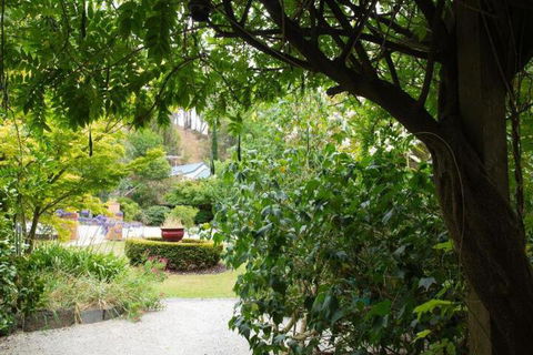 Valley Guest House - VIC Tourism 3
