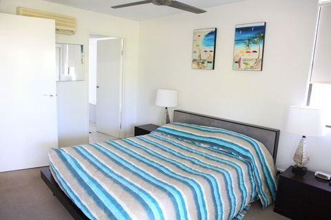 Agnes Water Beach Club - VIC Tourism 5