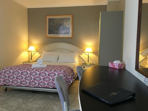 Pacific Garden Hotel - VIC Tourism 5