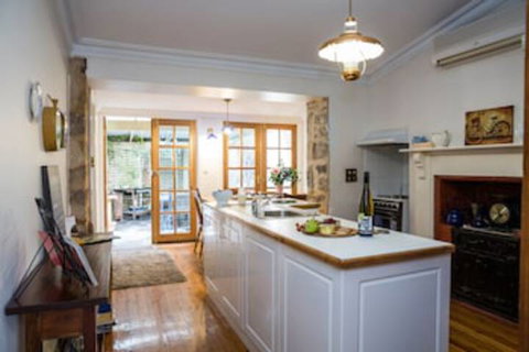 Wishing Well Cottage - VIC Tourism 0