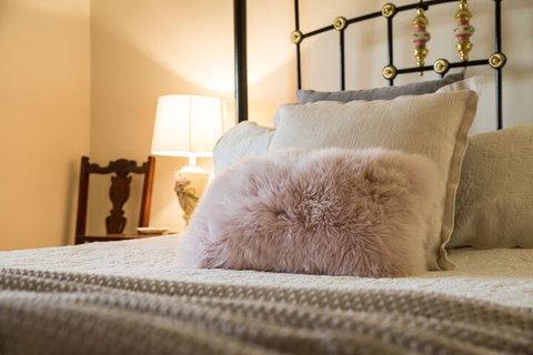 Wishing Well Cottage - VIC Tourism 3