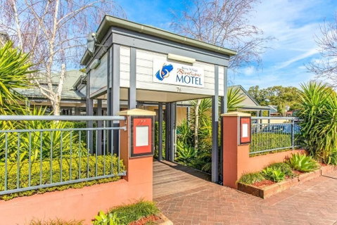 Berry Village Boutique Motel - VIC Tourism 2