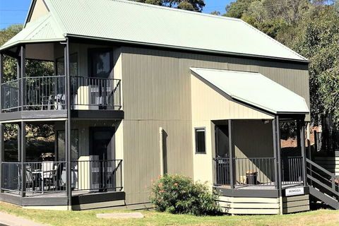 Edgewater Terraces At Metung - VIC Tourism 3