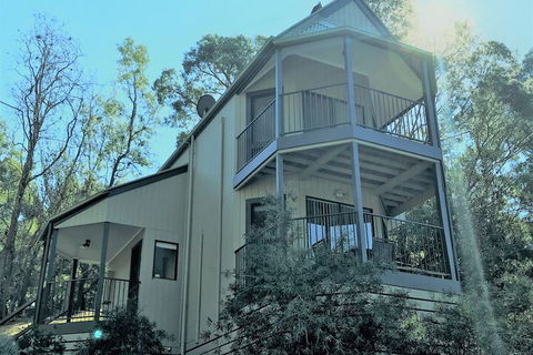 Edgewater Terraces At Metung - VIC Tourism 4