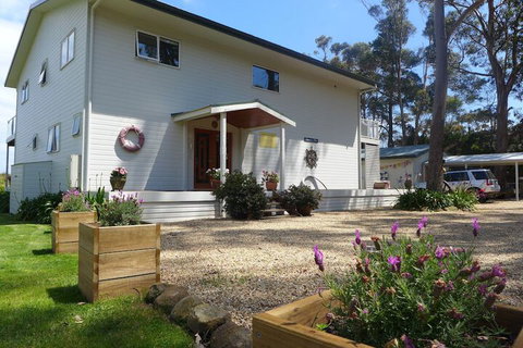 Harpers On The Beach - VIC Tourism 1