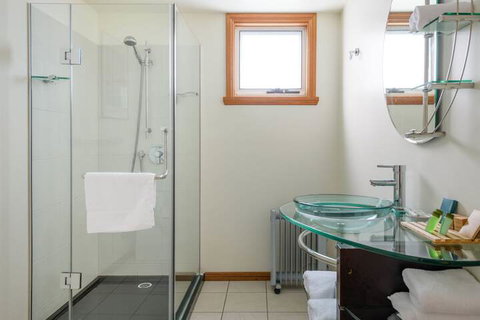 Harpers On The Beach - VIC Tourism 4