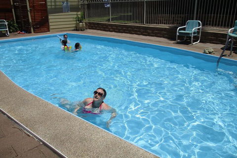 Anchorbell Holiday Apartments - VIC Tourism 4