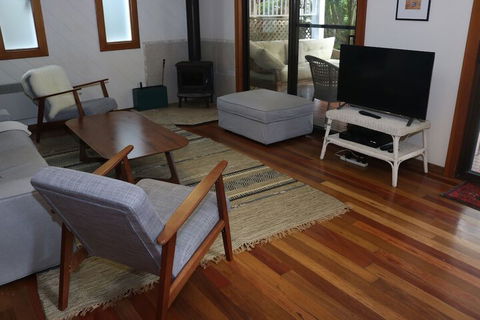 A Beach House At Byron - VIC Tourism 4