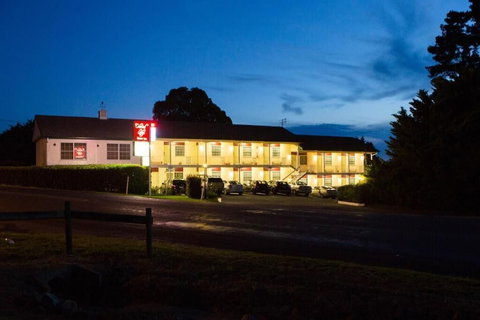 Colonial Lodge Motor Inn Yass - VIC Tourism 6