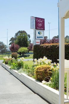 Colonial Lodge Motor Inn Yass - VIC Tourism 3