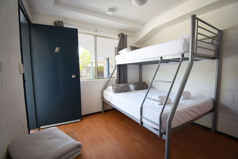 Caloundra Backpackers - Hostel - VIC Tourism 2