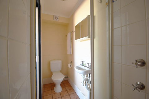 Caloundra Backpackers - Hostel - VIC Tourism 0