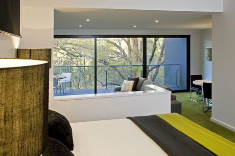 Saltus Luxury Accommodation - VIC Tourism 3