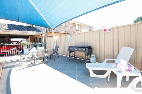 Jacaranda Place Motor Inn - VIC Tourism 3