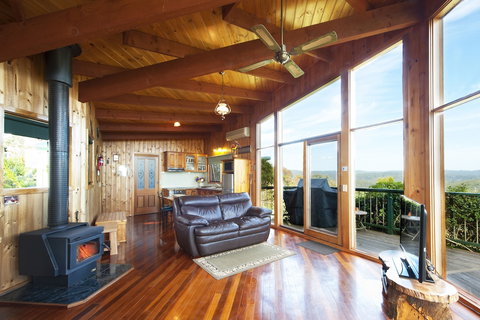 The Boomerangs - VIC Tourism 2