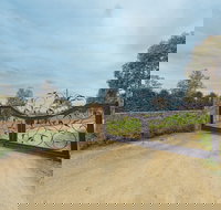 Outlook Hill Vineyard Cottages - VIC Tourism