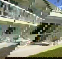 Reef Adventureland Motor Inn