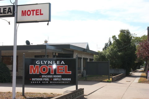 Glynlea Motel - VIC Tourism 1