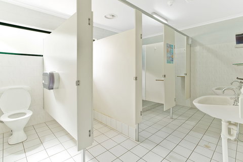 Wandarrah Lodge - VIC Tourism 5