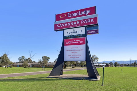 Econo Lodge Savannah Park Tamworth - VIC Tourism 1