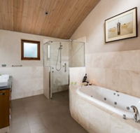 Aiyana Retreat - VIC Tourism