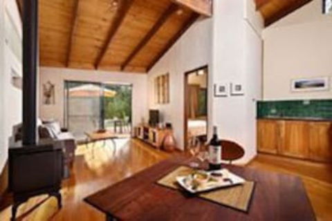 Aiyana Retreat - VIC Tourism 6