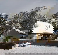 Derwent Bridge Chalets  Studios