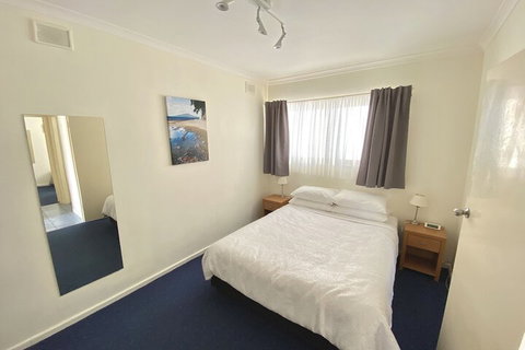 Esplanade Apartments At West Beach - VIC Tourism 3