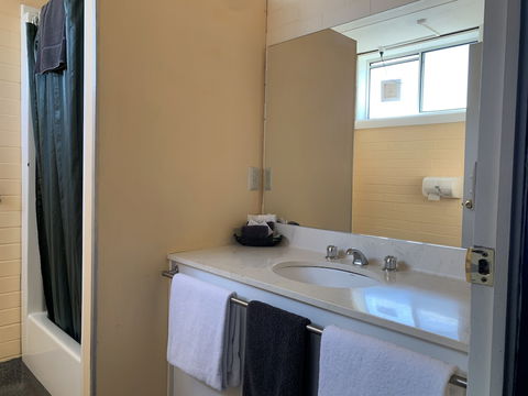 Wedderburn Goldseeker Motel - VIC Tourism 2