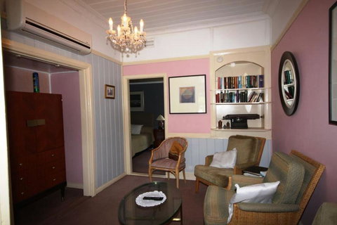 Bourke Riverside Motel - VIC Tourism 1