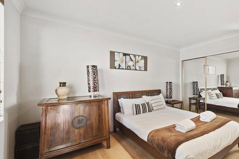 McAuleys Beach House - VIC Tourism 6