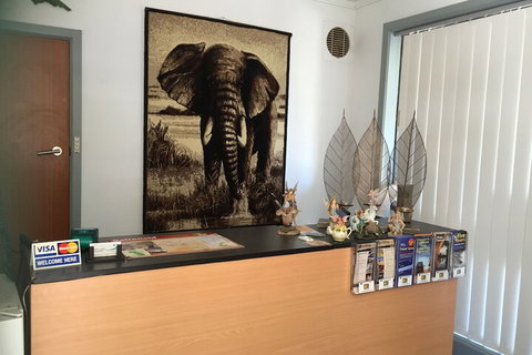 Capri Motel - VIC Tourism 3