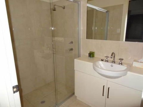 Hahndorf Oak Tree Cottages - VIC Tourism 3