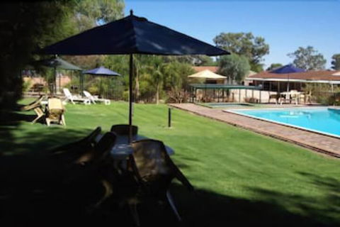 Barmera Lake Resort Motel - VIC Tourism 7