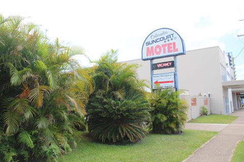 Caloundra Suncourt Motel - VIC Tourism 5