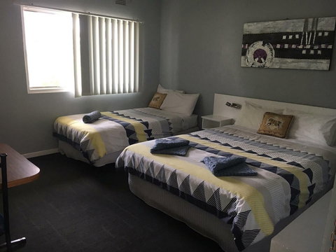 Plantation Retro Motel Tyndale - VIC Tourism 3