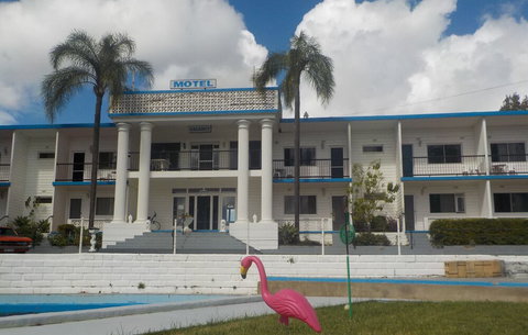 Plantation Retro Motel Tyndale - VIC Tourism 1