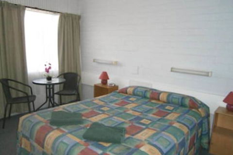 Nhill Holiday Inn - VIC Tourism 3