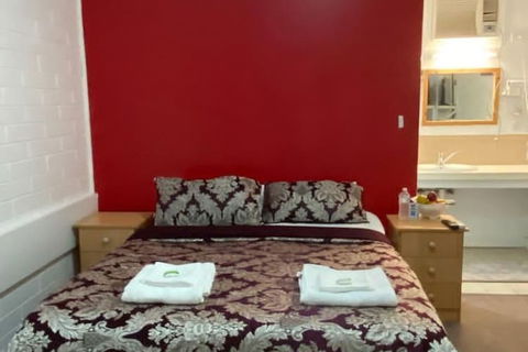 Nhill Holiday Inn - VIC Tourism 6