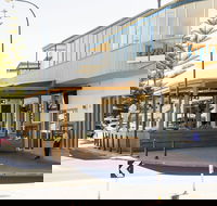 Esplanade Hotel - VIC Tourism