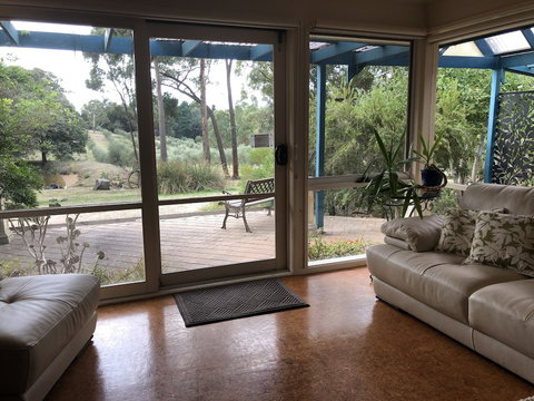 Countryside Connections Spa Cottage - VIC Tourism 3