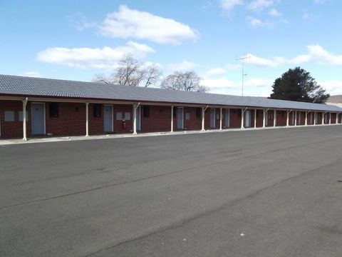 Bushmans Motor Inn - VIC Tourism 2